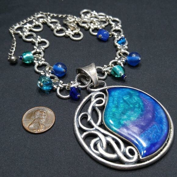 Chico’s Silver Tone Necklace Blue Teal Purple Pendant Iridescent Beads 20" - Picture 9 of 9